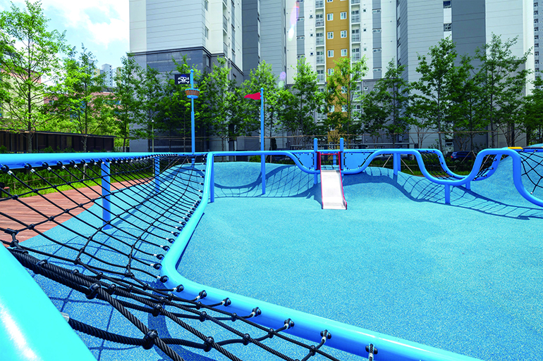 힐스테이트 운정 ‘H Blue Playground’ - 파란색으로 구성된 공간이 청량감을 준다.